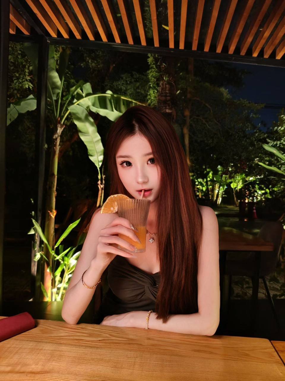 152032
