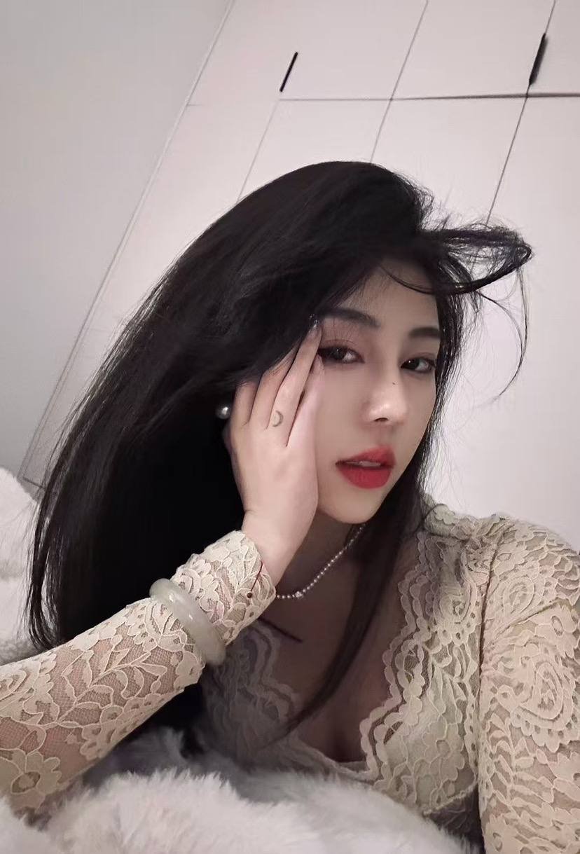 152034