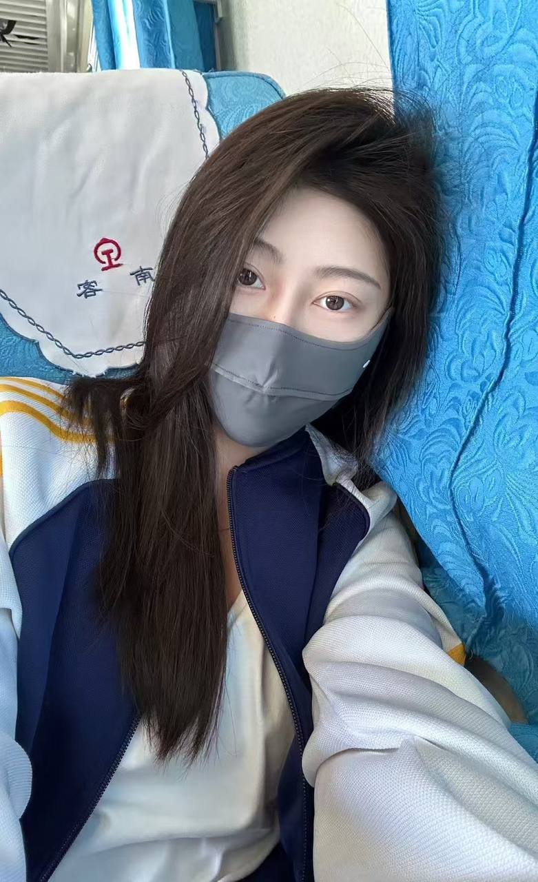 152034
