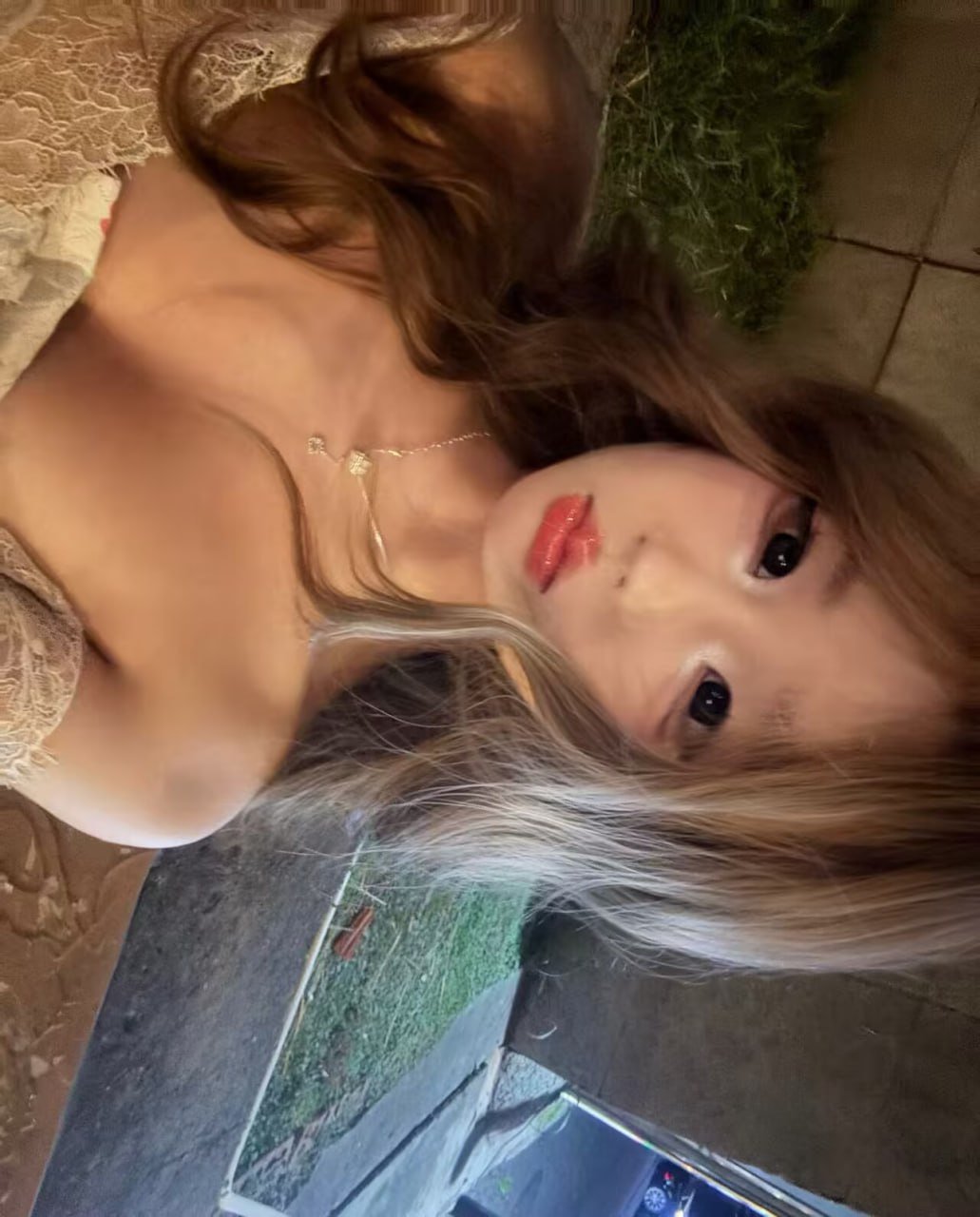 152040