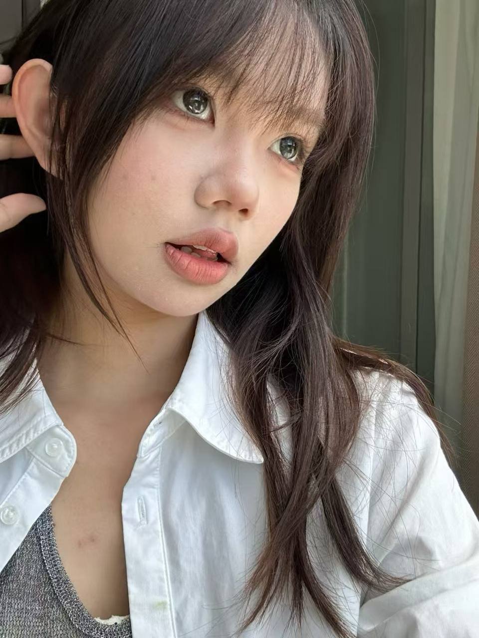 152044