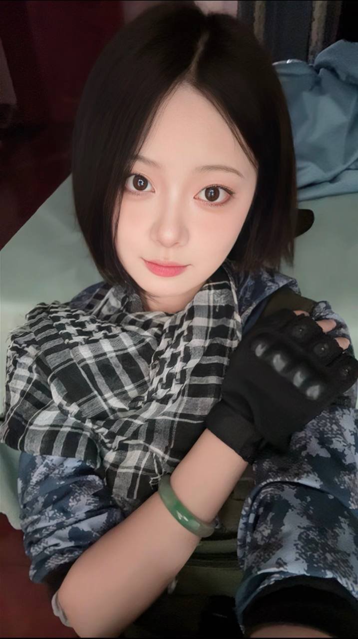 152046