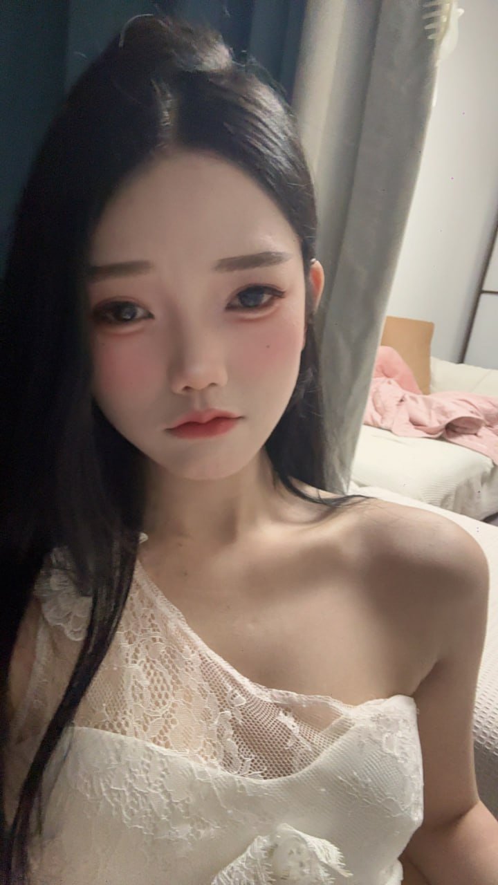 152052