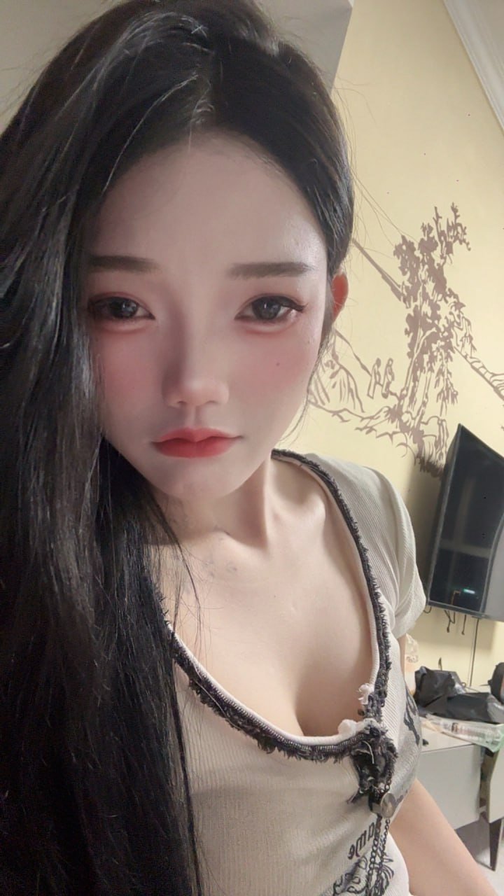152052