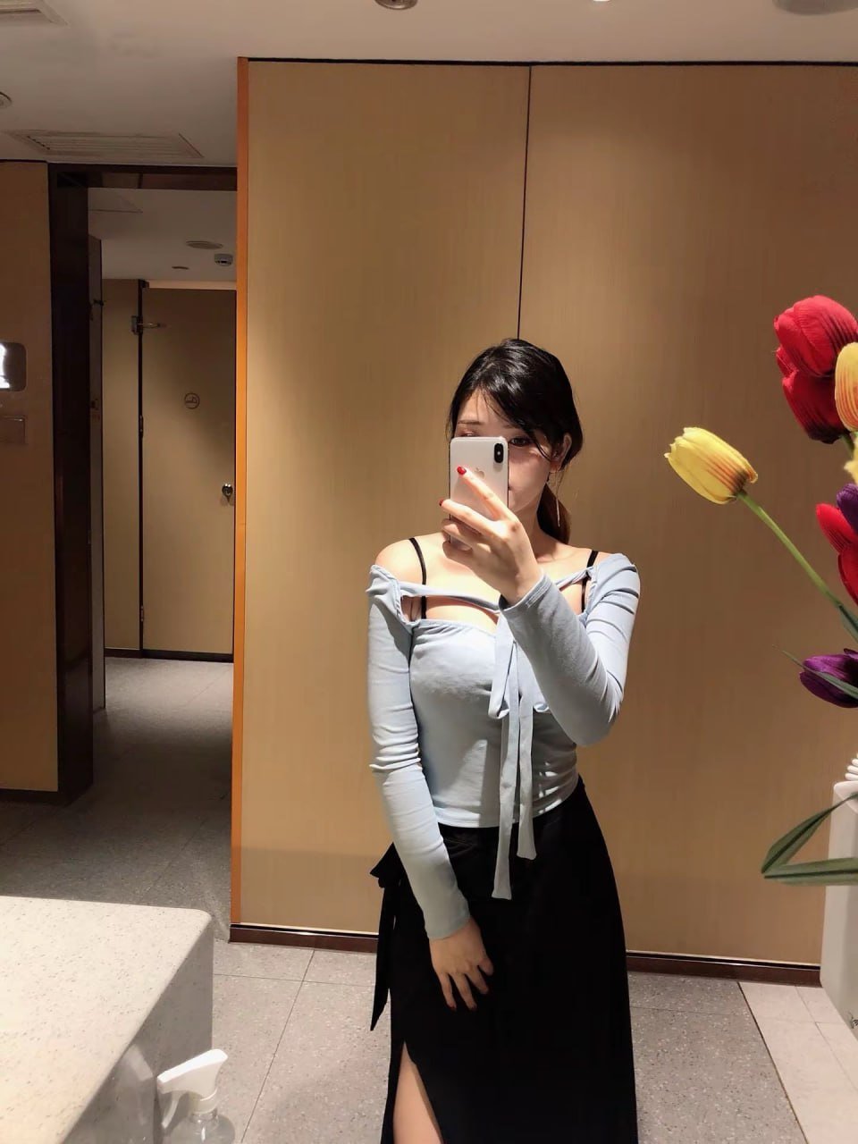152052