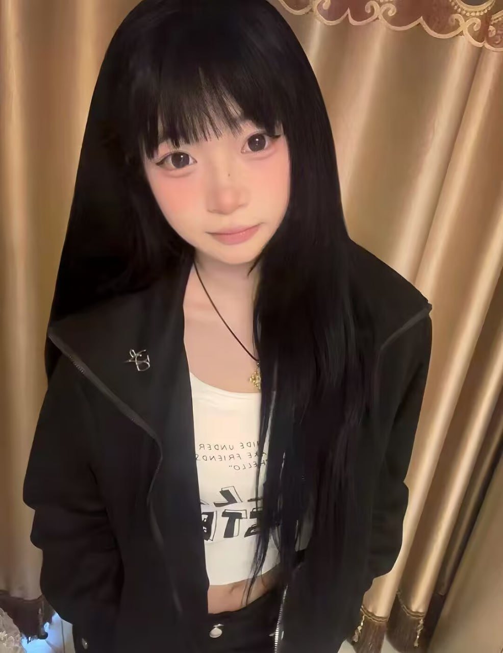 152054