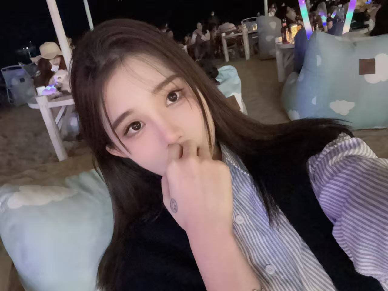152056