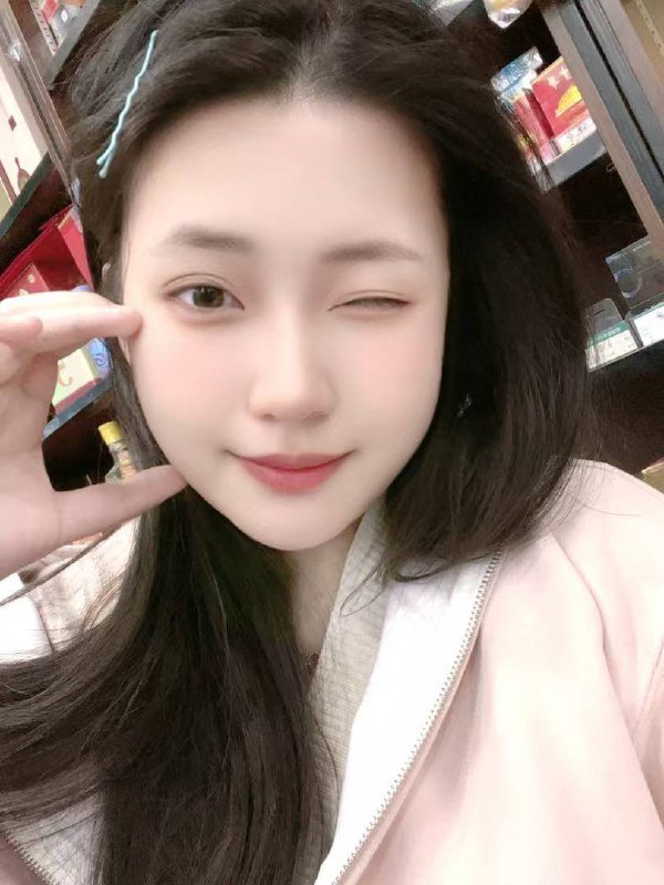 152082