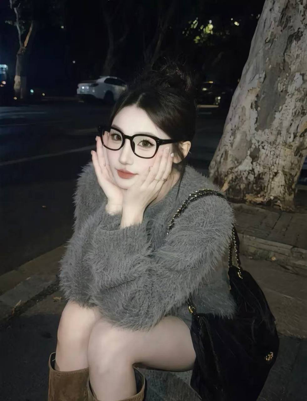 152098