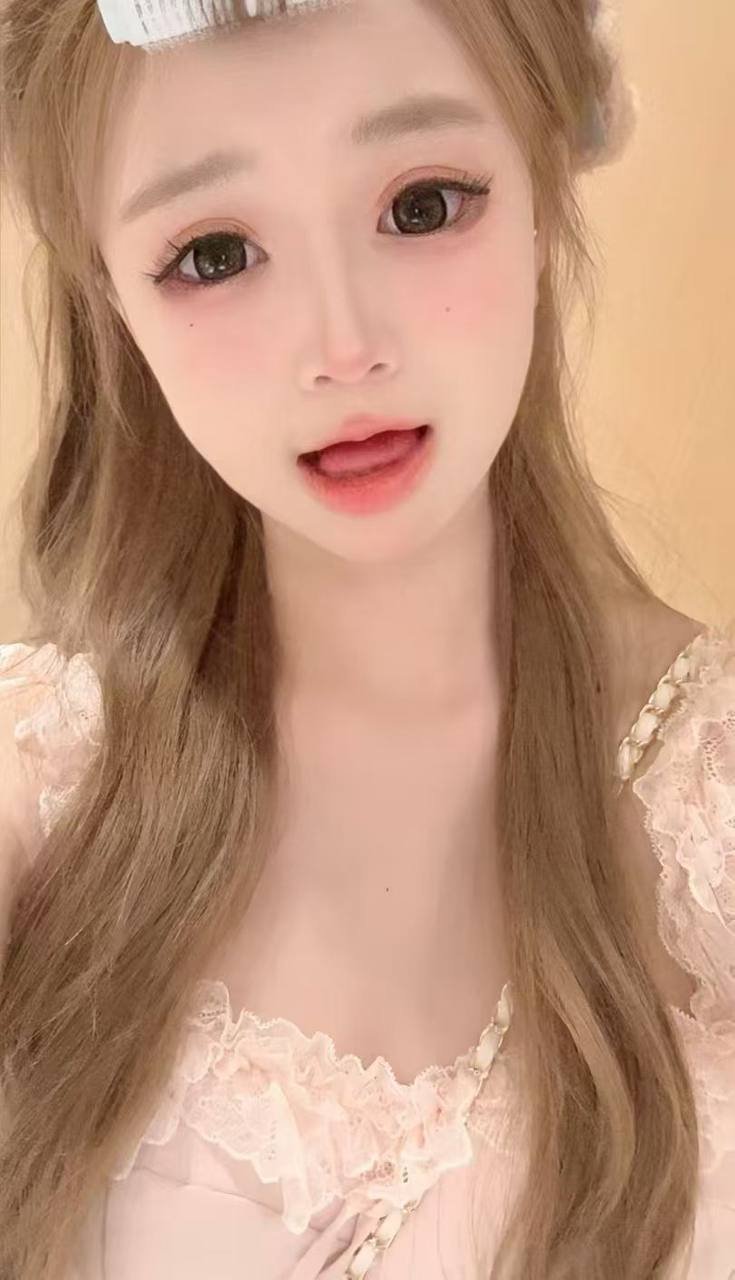 152100
