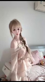 152100