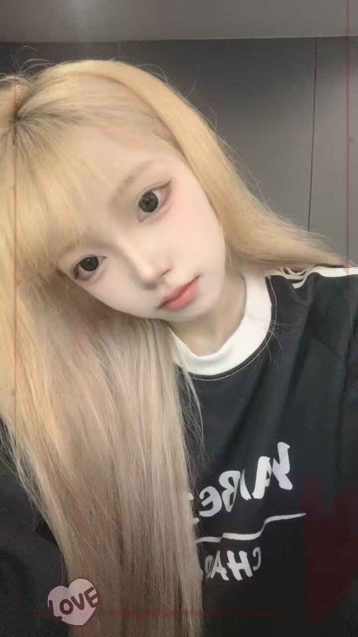 152104