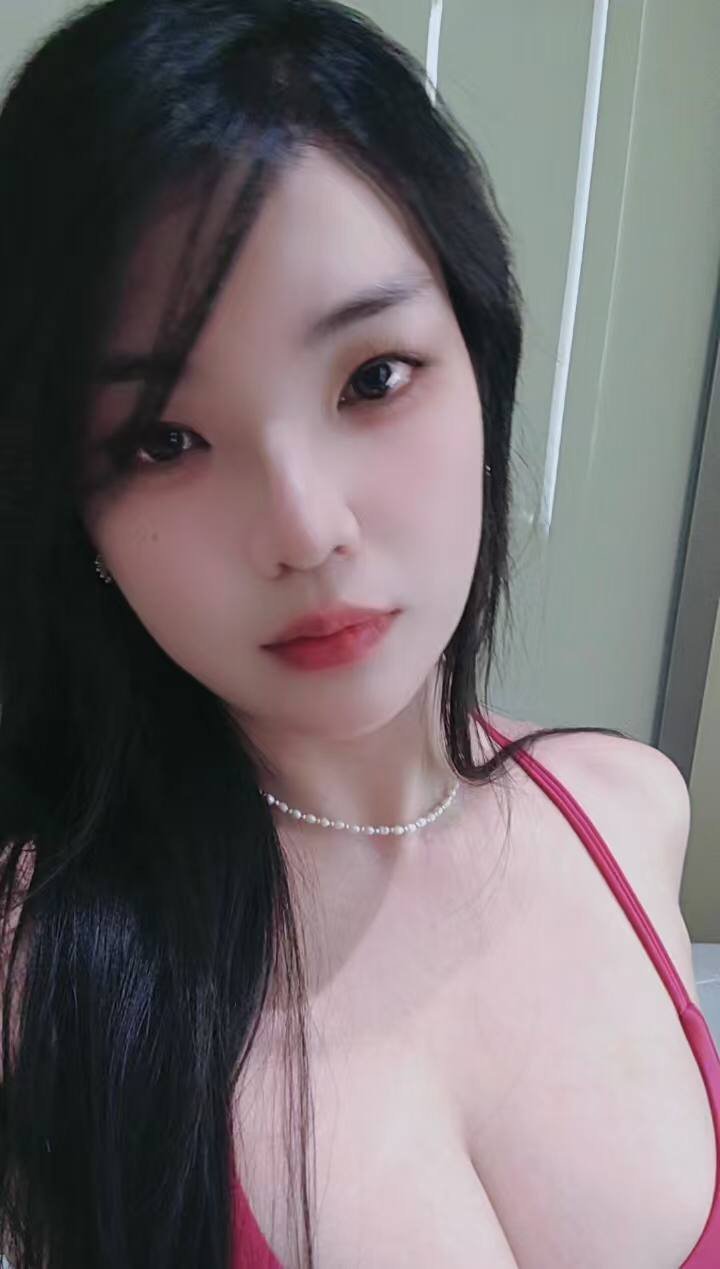 152158