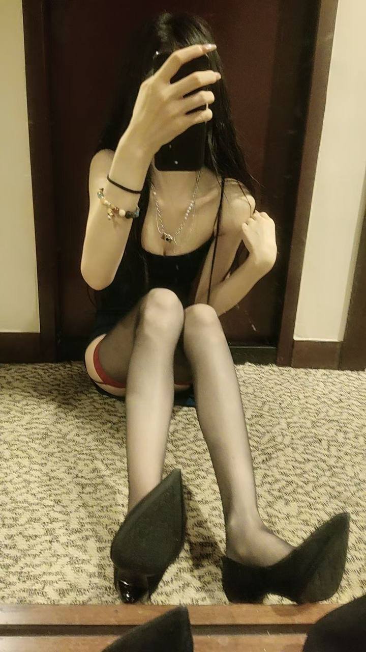 152180