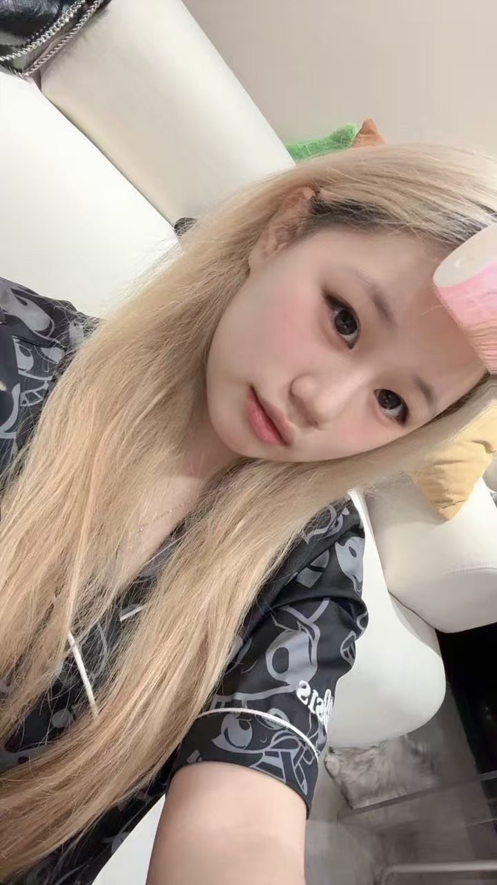 152208