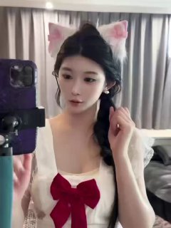 152303