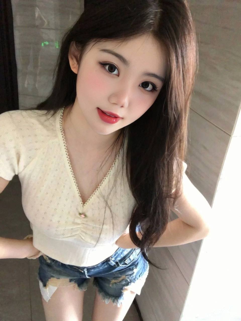 152313