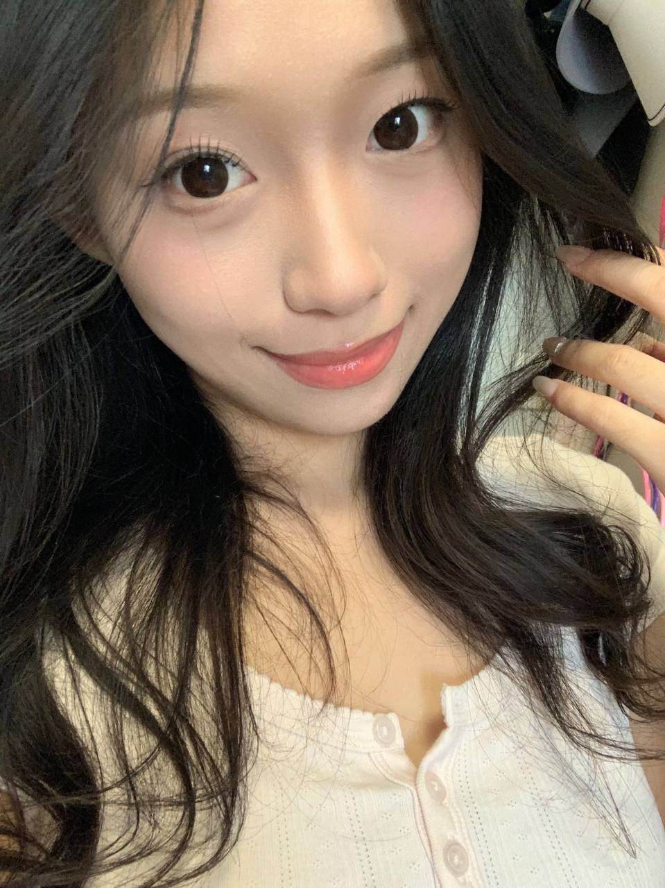 152332