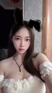 152732