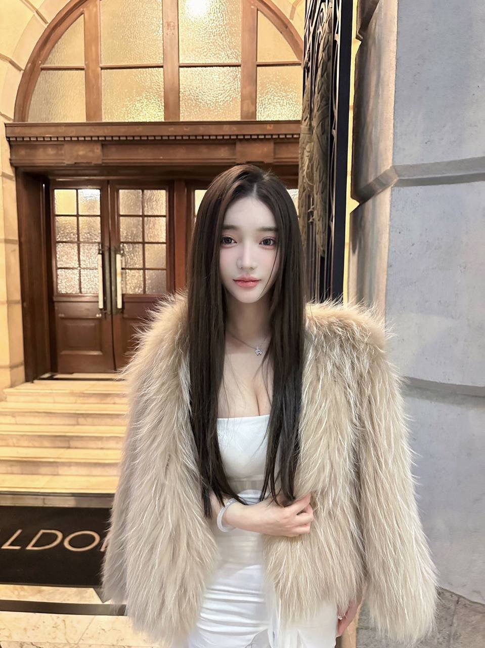 152756