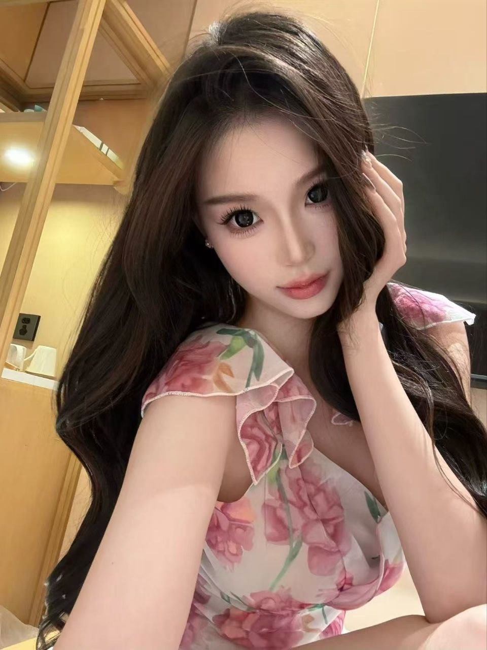 152811