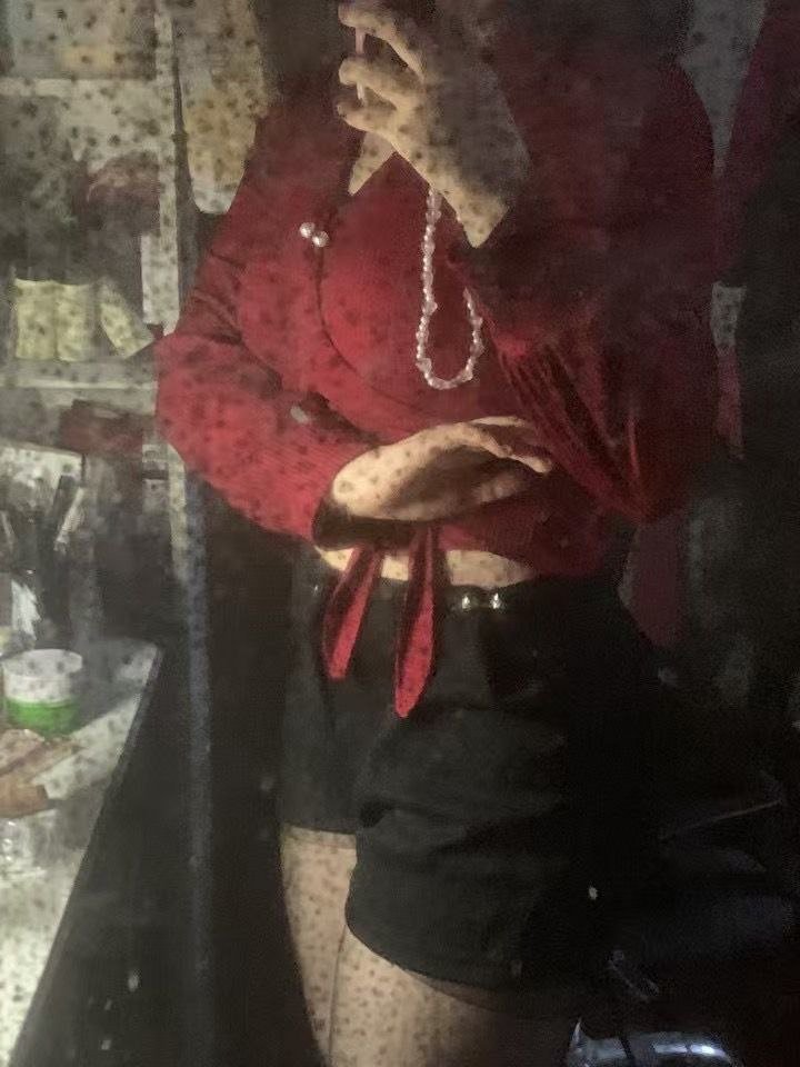 152881