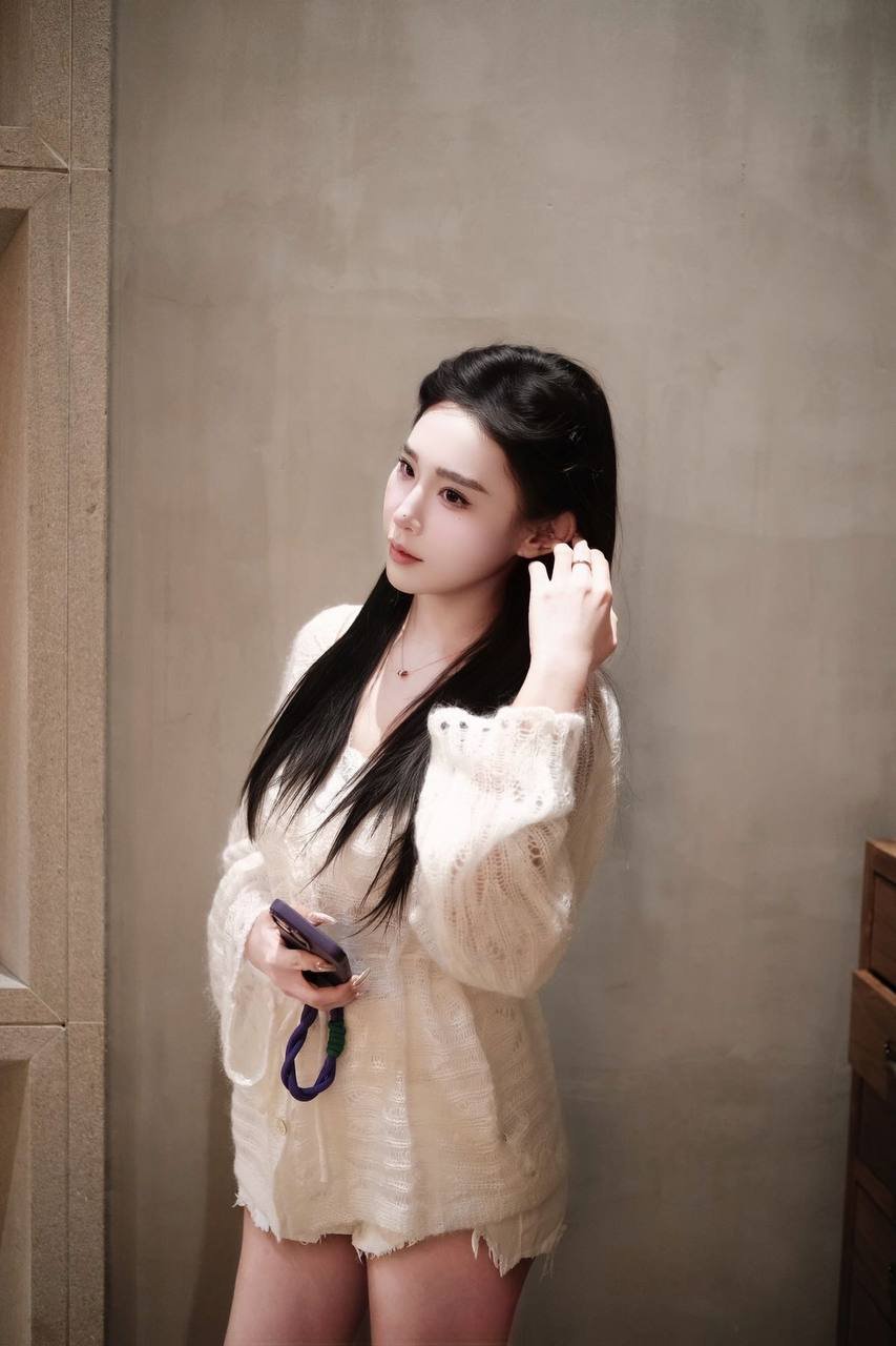153029