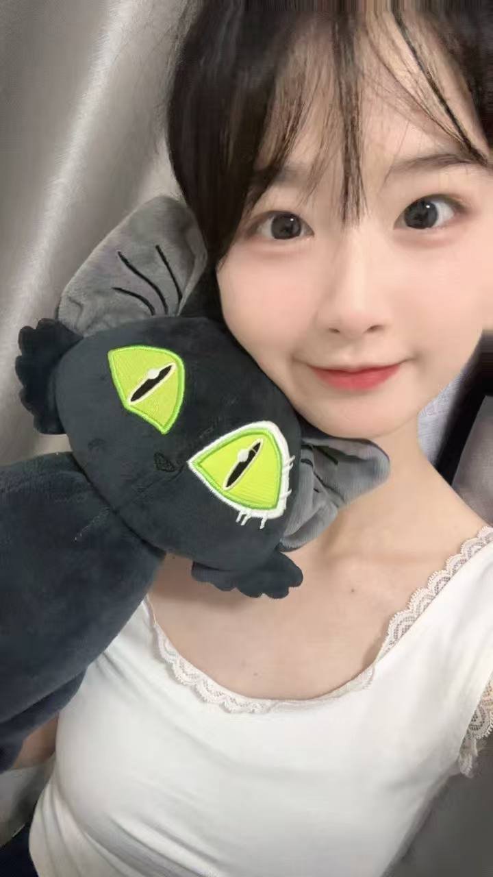 153076