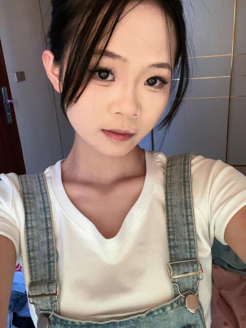 153125