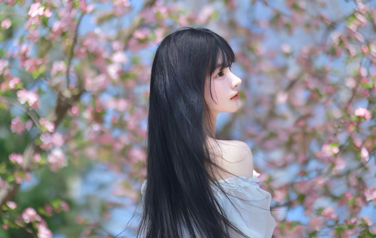 153130