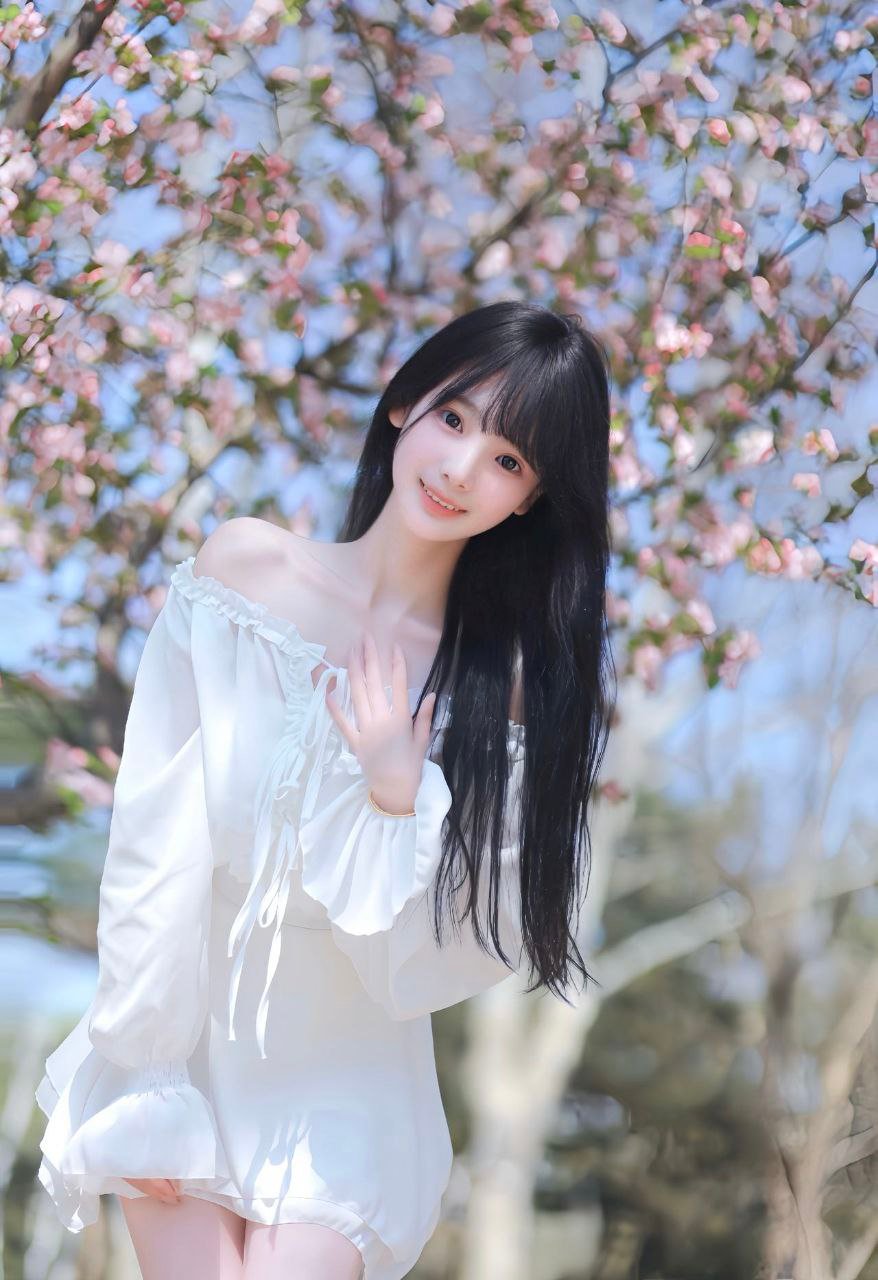 153130