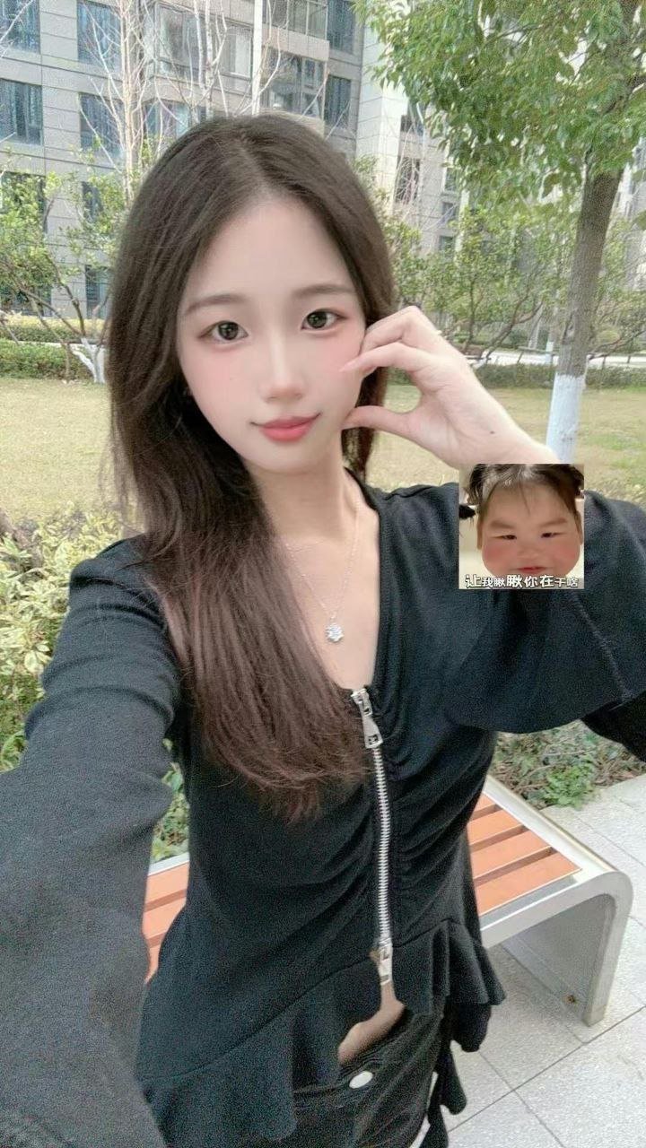 153134