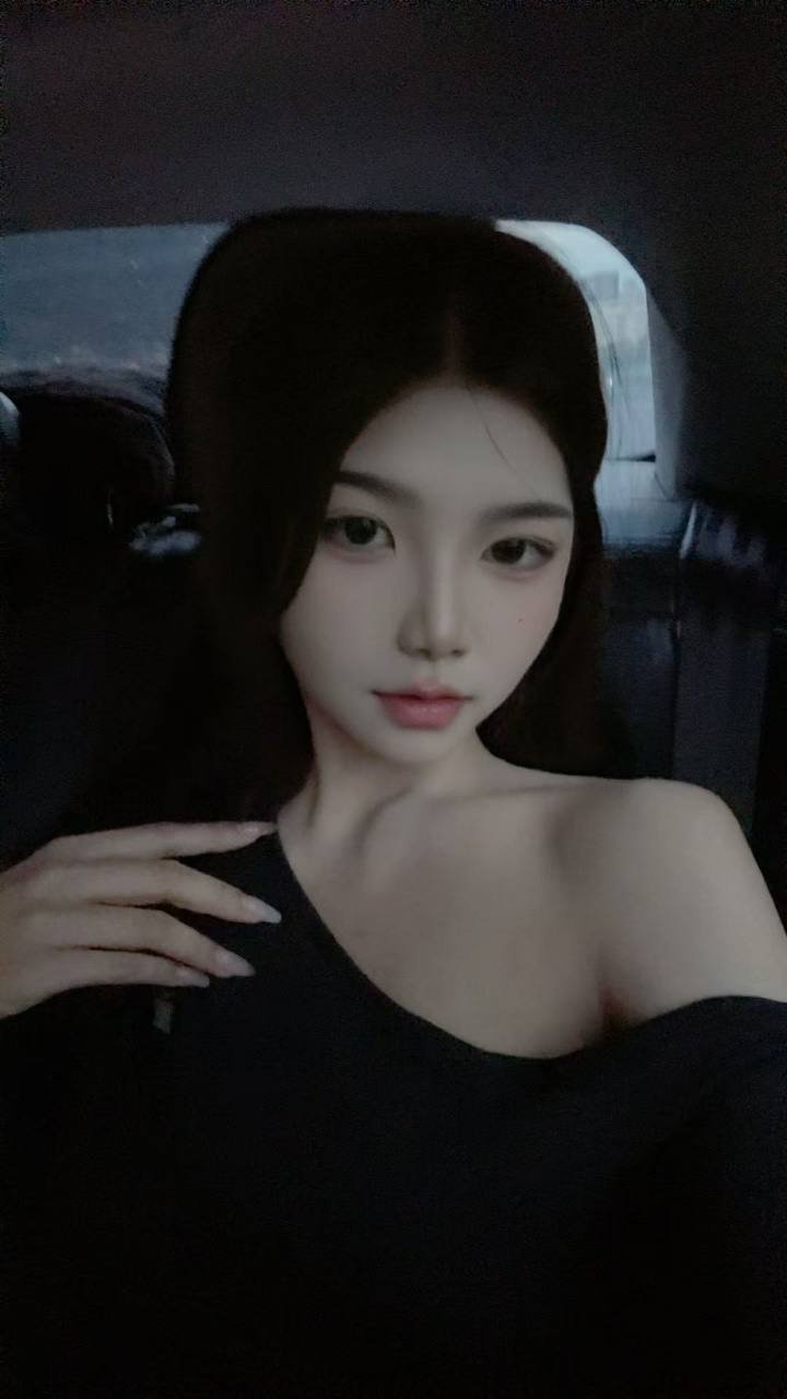 153306