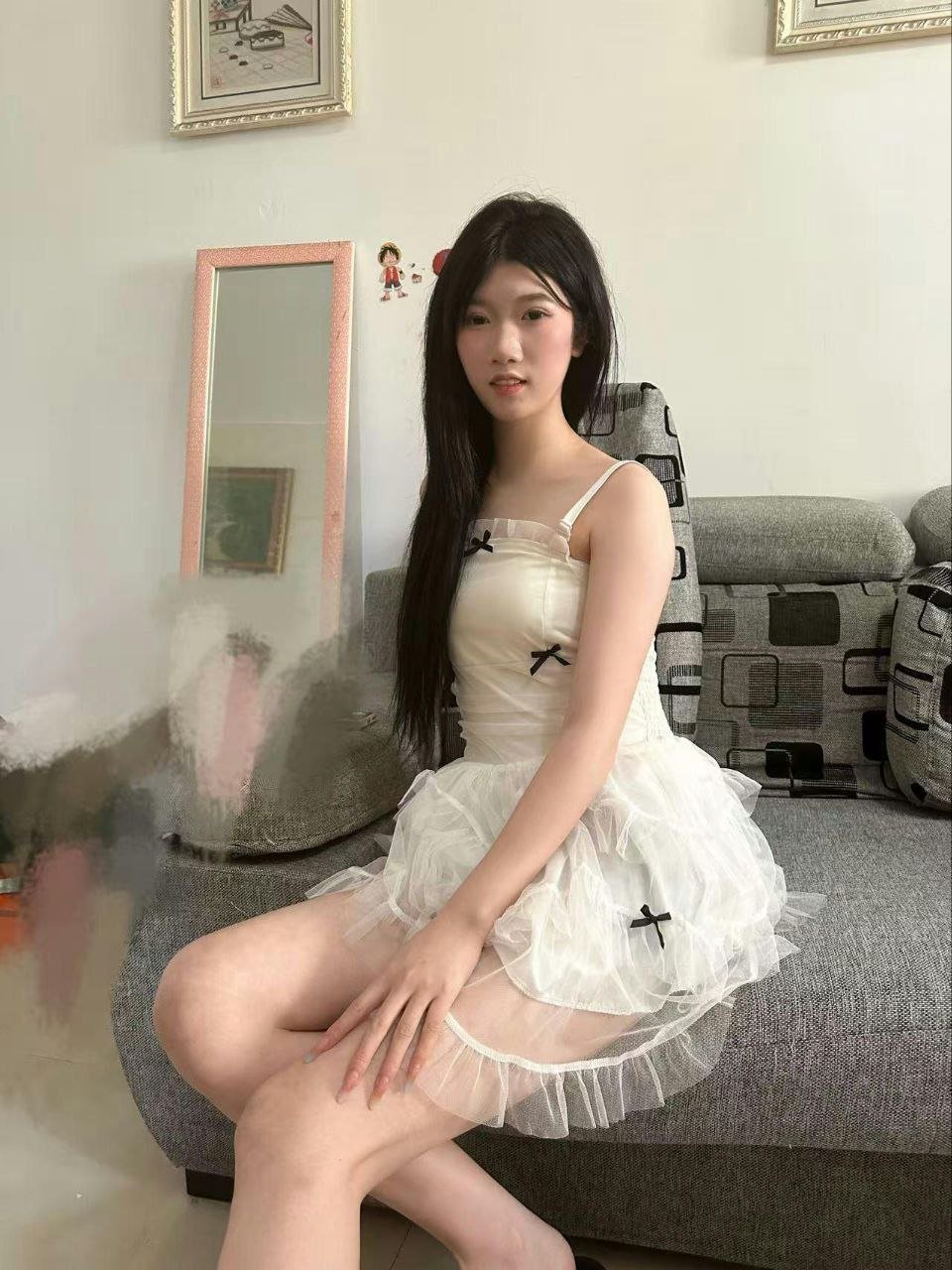 153318
