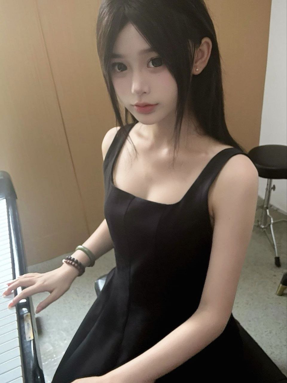 153469