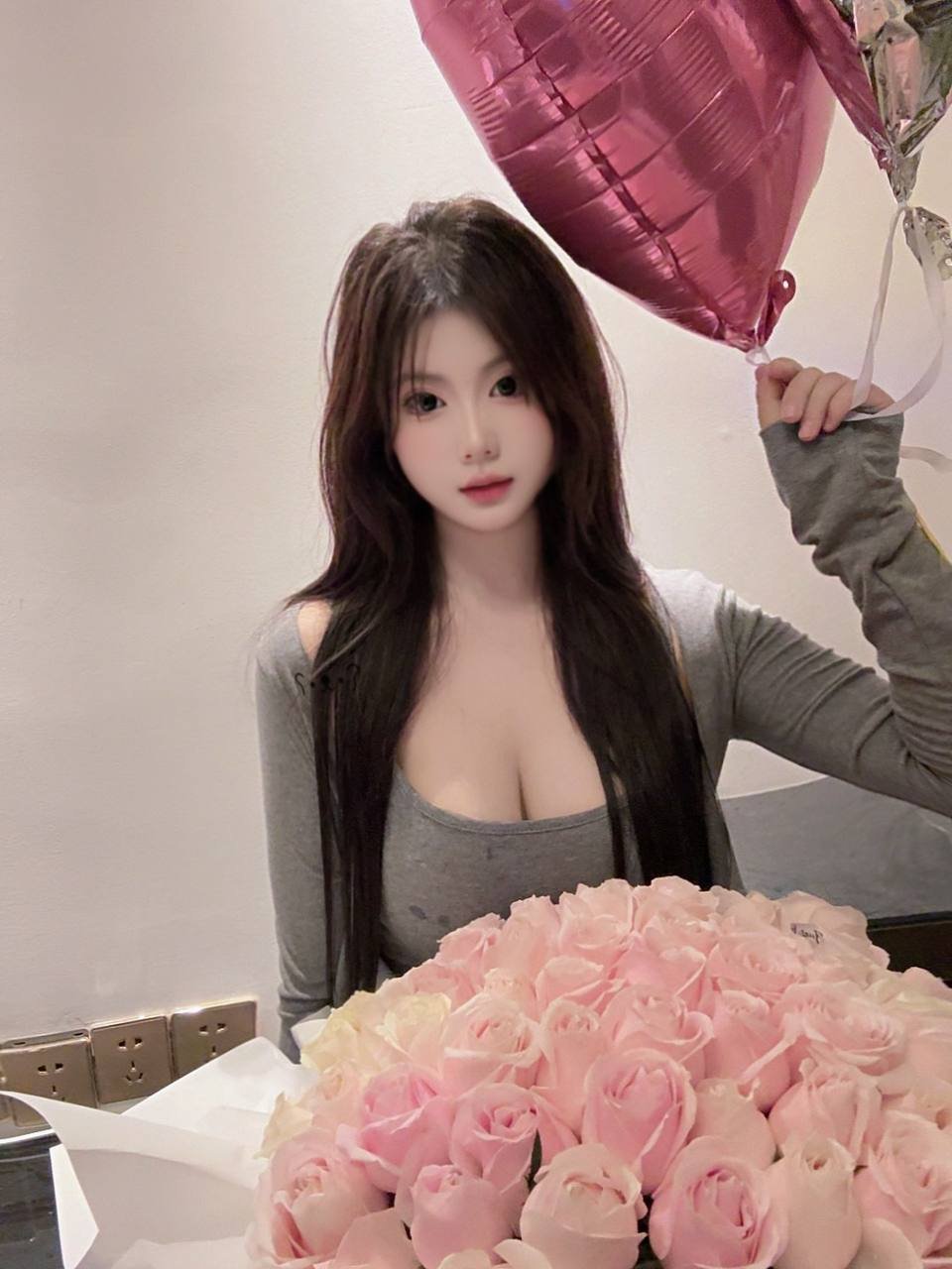 153817