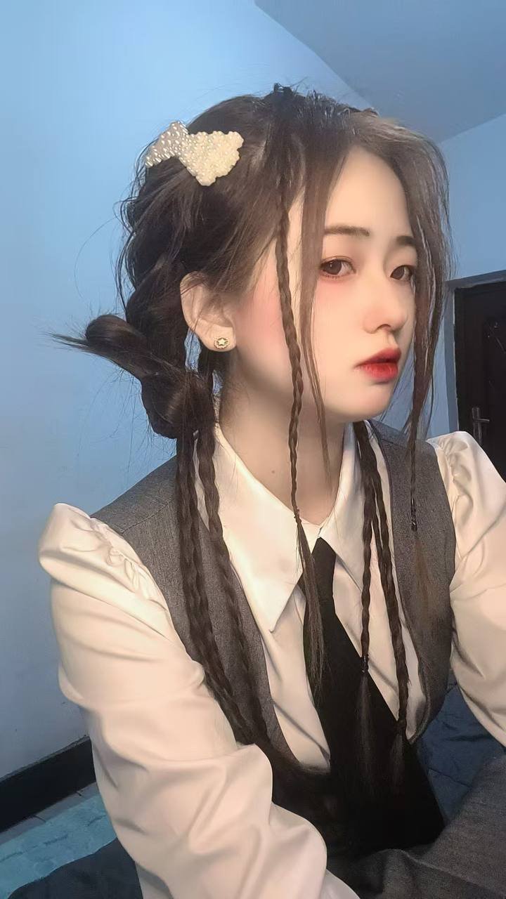 153896