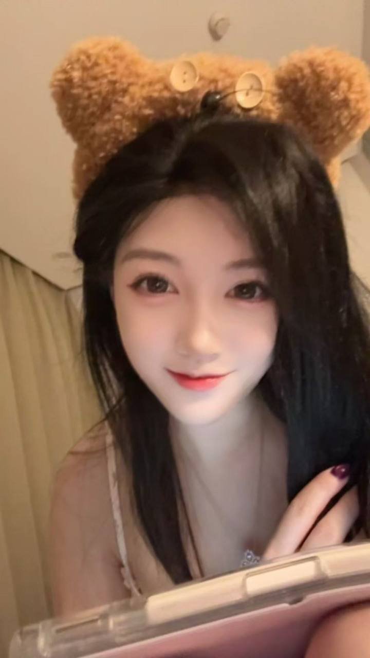 153902