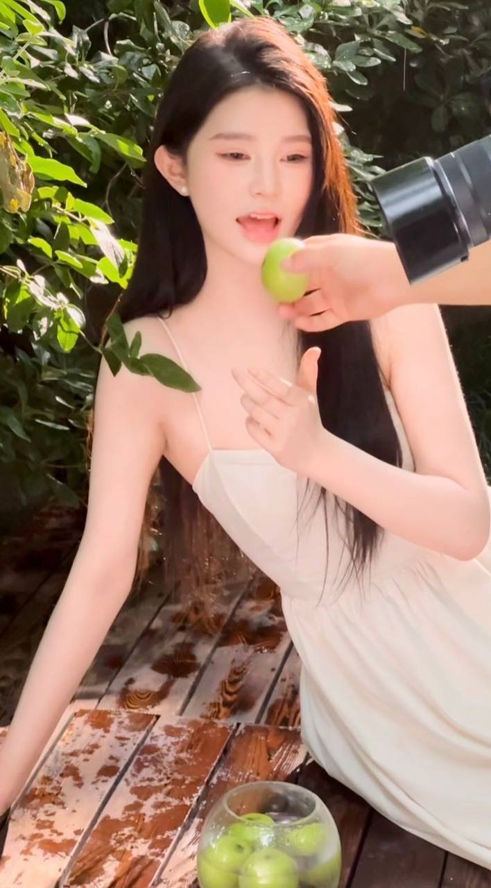 153922
