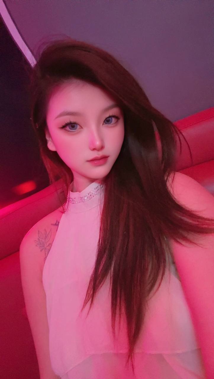 153928
