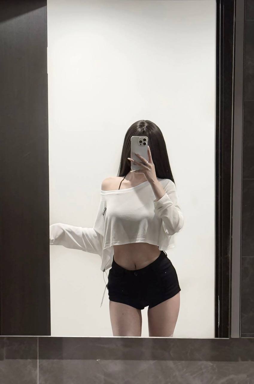153930