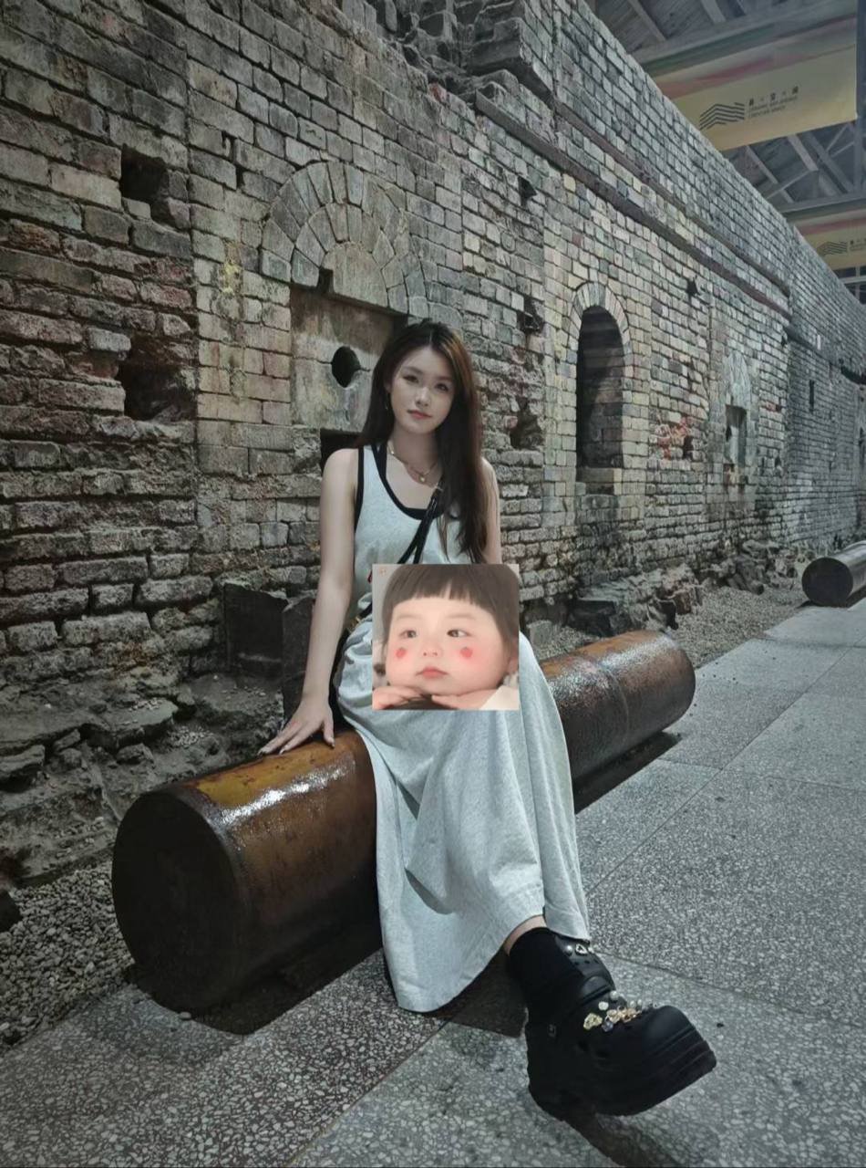 153984