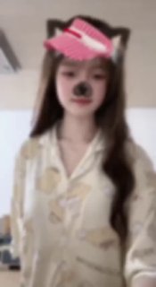 154032