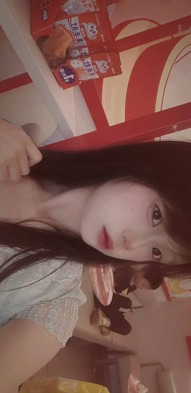 154052