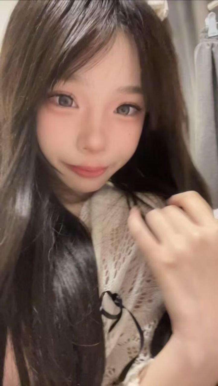 154072