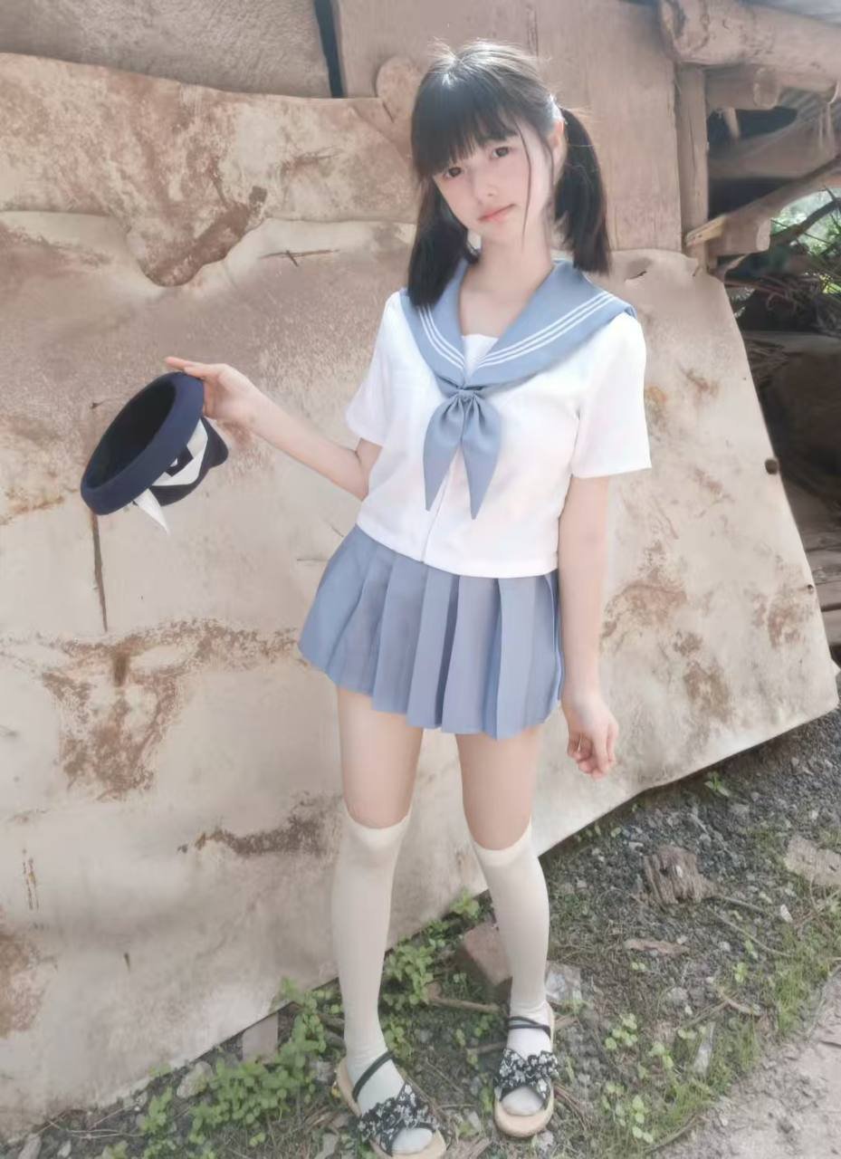 154098