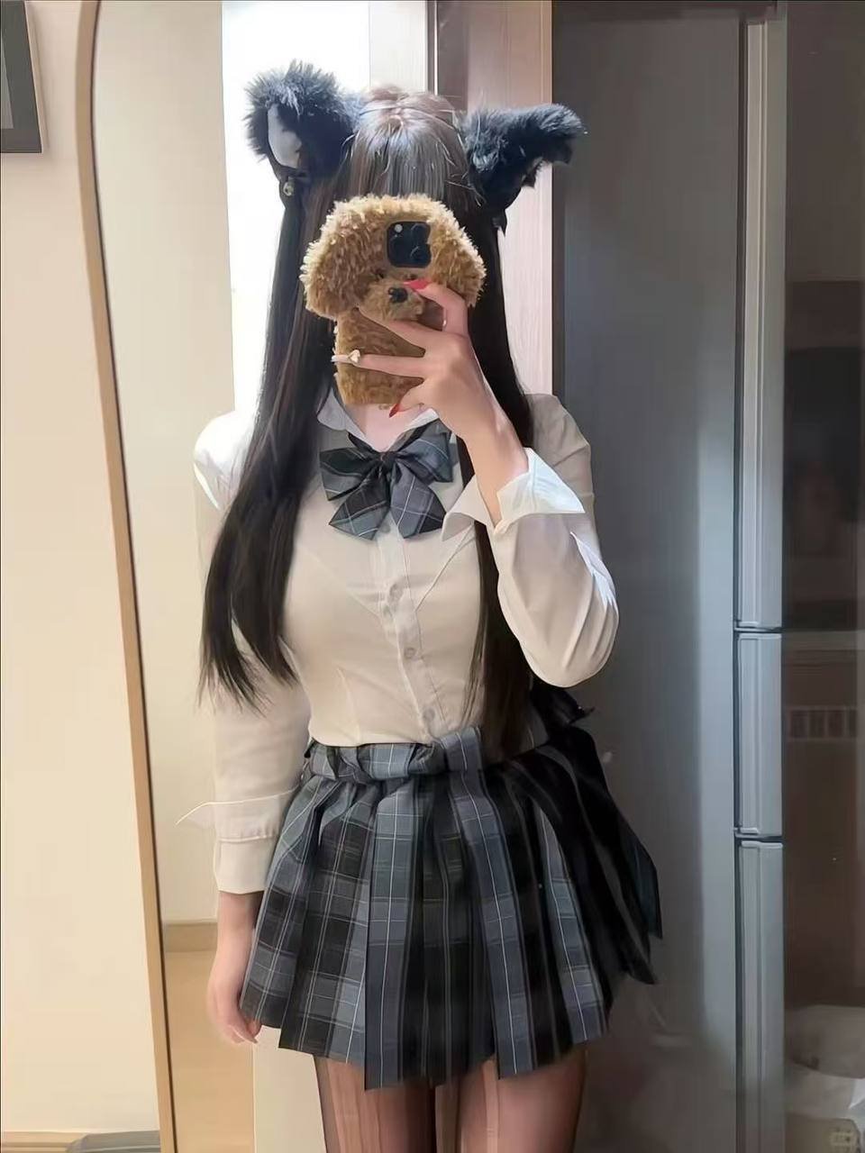 154285