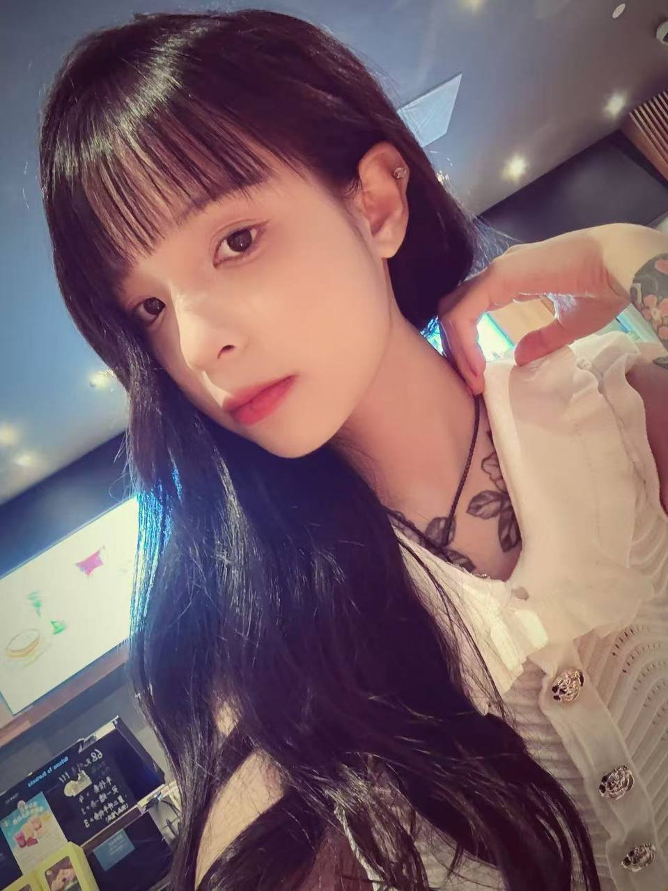 154307