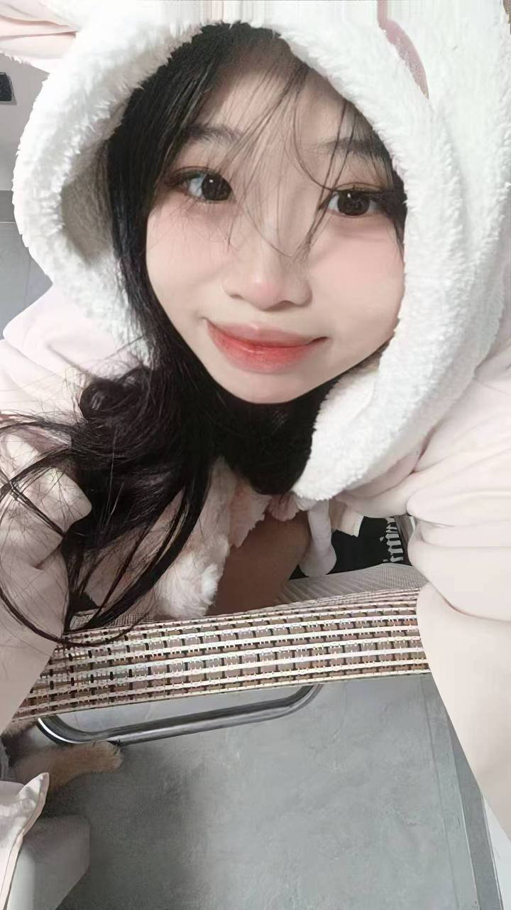 154323