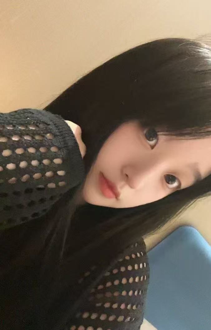 154422